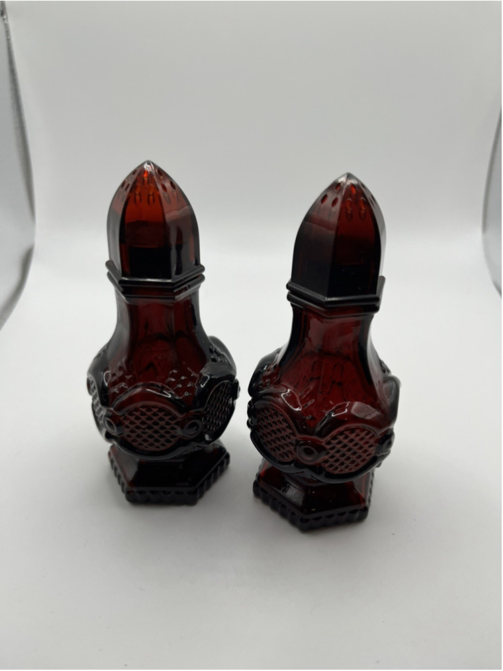 Vintage Avon Salt & Pepper Shakers Ruby Red Cape Cod 1876 Collection 4.5"Tall